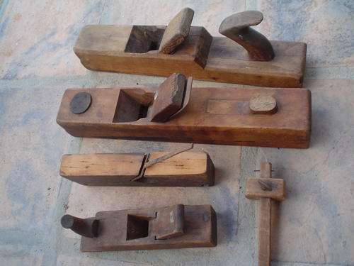 Wood plane x 5 items
