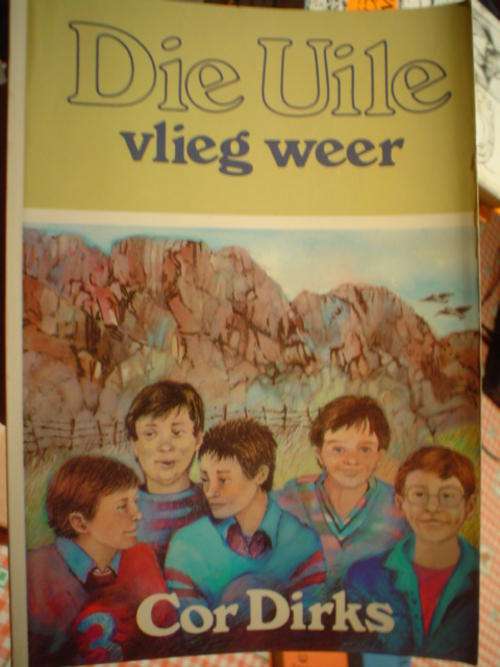 Die Uile vlieg weer - Cor Dirks