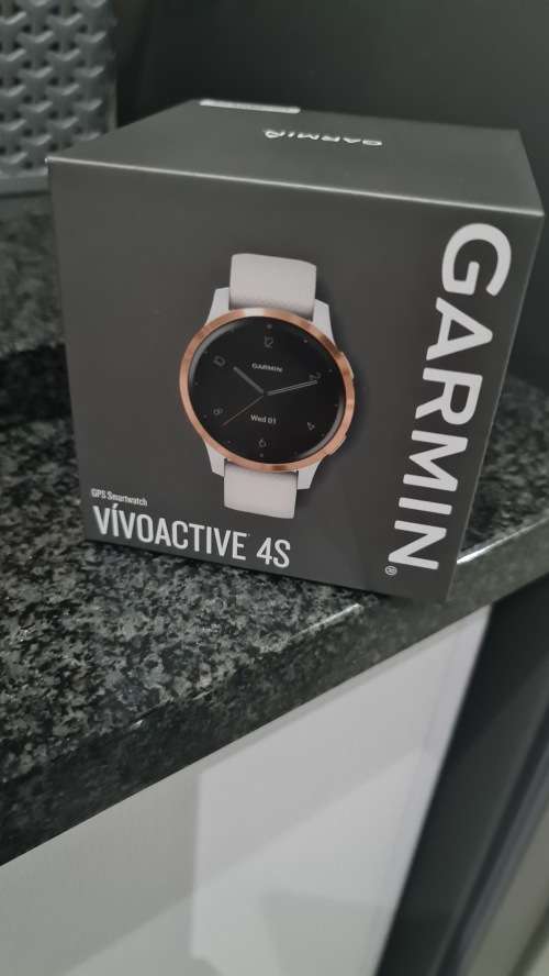 Vivoactive 4s - Rose and White