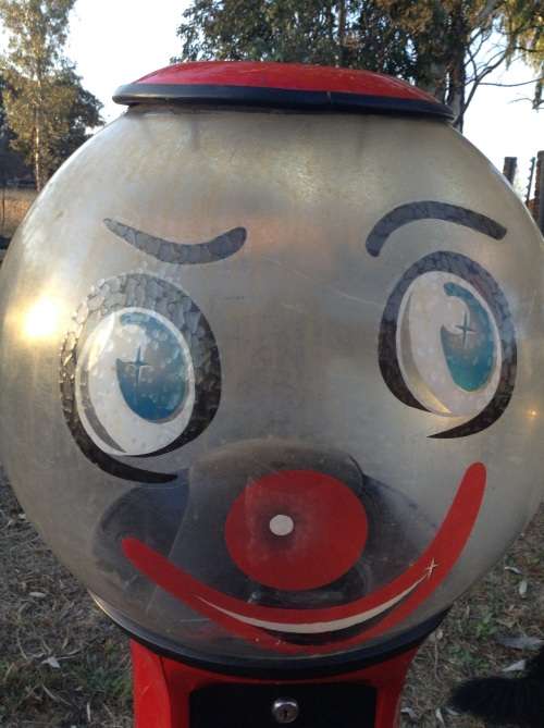 Boswell Clown coin operated ball machine