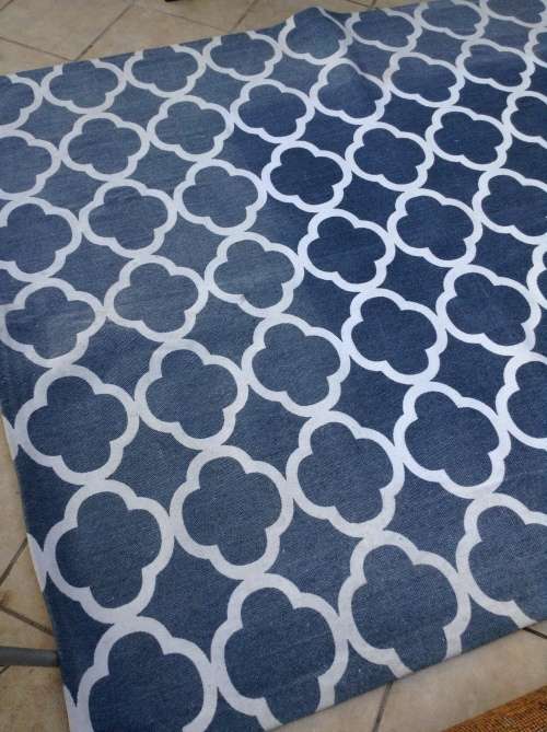 Coricraft floor rug blues and white