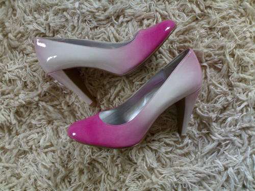 NEW LOVELY LADIES PINK FADING INTO WHITE HIGHHEELS 5 HALF