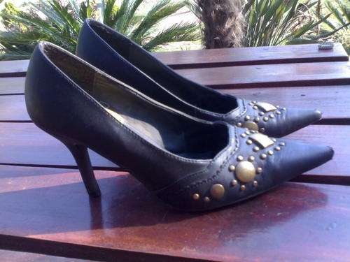 Stunning Rage black stilletos 6