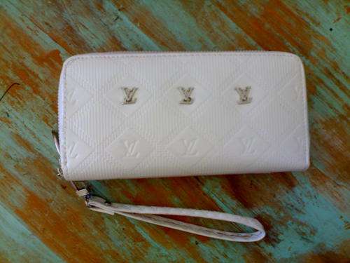 Stunning White shiney double zip silver symbols ladies purse