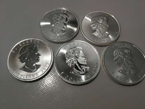 999 Silver Canadian Maple 1 OZ