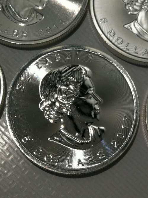999 Silver Canadian Maple 1 OZ