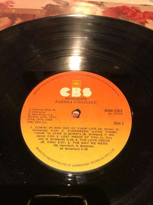 BARBRA STREISAND ~ MEMORIES (LP) SA Press 1981 EX+