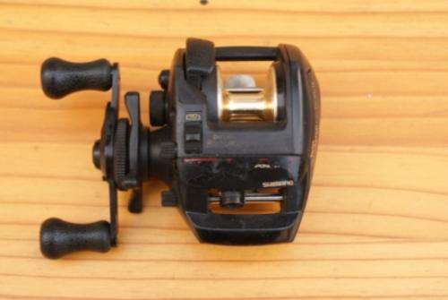 SHIMANO BLACK MAGNUM BKM-200FS FIGHTIN' STAR BAITCAST REEL