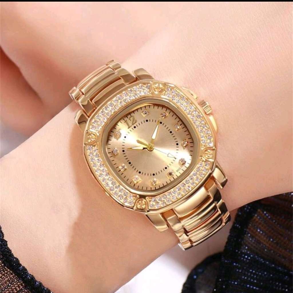 Luxury Women`s Wristwatch Full Starry Sky Square Steel Strap Trendy Quartz Watch