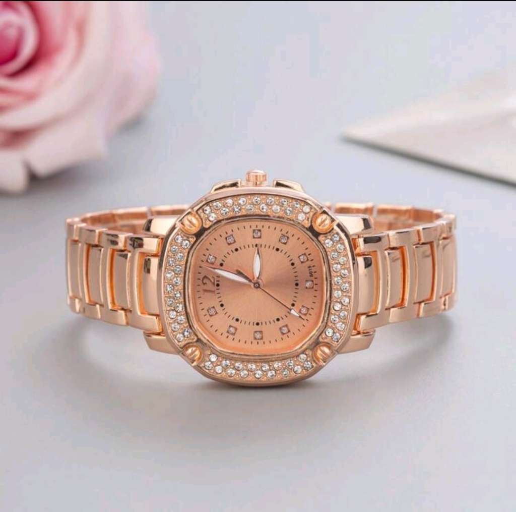 Luxury Women`s Wristwatch Full Starry Sky Square Steel Strap Trendy Quartz Watch