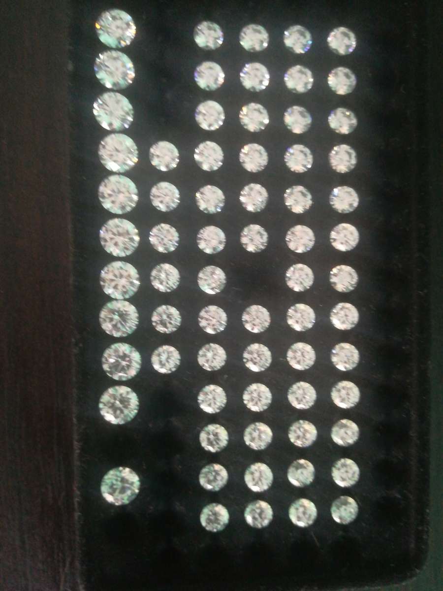5A AAAAA Cubic Zirconia Loose Stones 0.5ct and 1ct` 62 pieces `