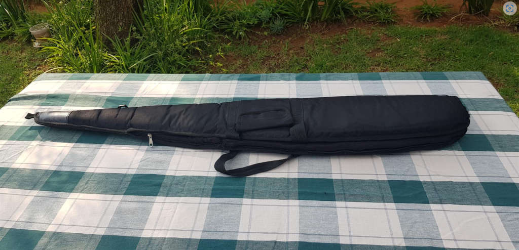 Excellent condition pellet gun with gun bag