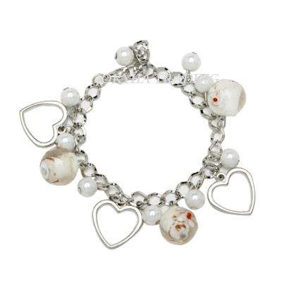 WEEKEND AUCTION ITEM!!  WHITE MURANO GLASS HEART CHARM BRACELET