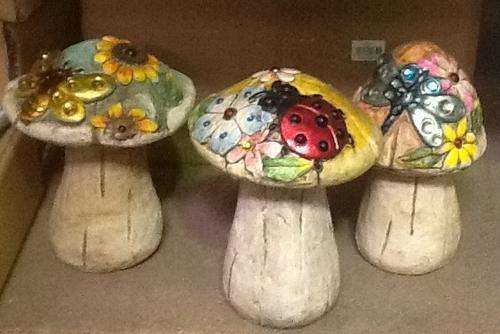 1 x 20cm Garden Mushroom - made in SA