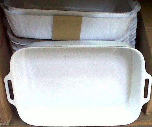 Large Rectangular Enamel Dish - Perfect for Lasangne or Pie