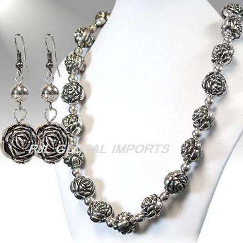 SPECIAL  "FULL OF ROSES" NECKLACE SET