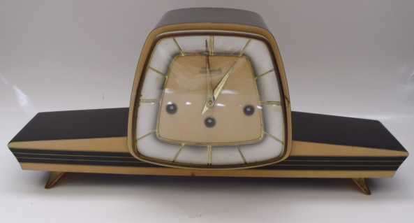 Hermle - Large black mantel clock; Westminster chime (in excellent condition)