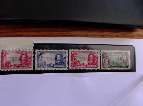 Southern Rhodesia 1935 KG V silver jubilee.SACC 32/34 excellent MNH plus SACC 32 used and KGVI