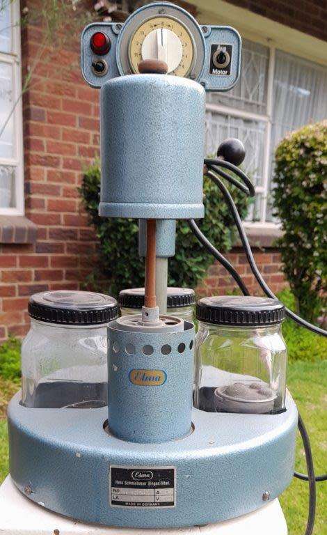 Watch cleaning machine. Made in Germany. Used. Working