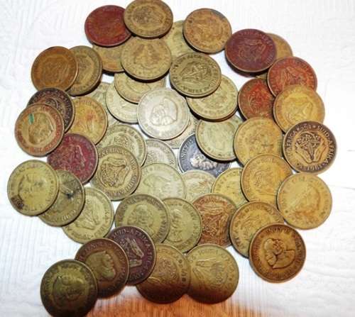 COLLECTABLE LOT of  Van Riebeeck Half Cent x 50