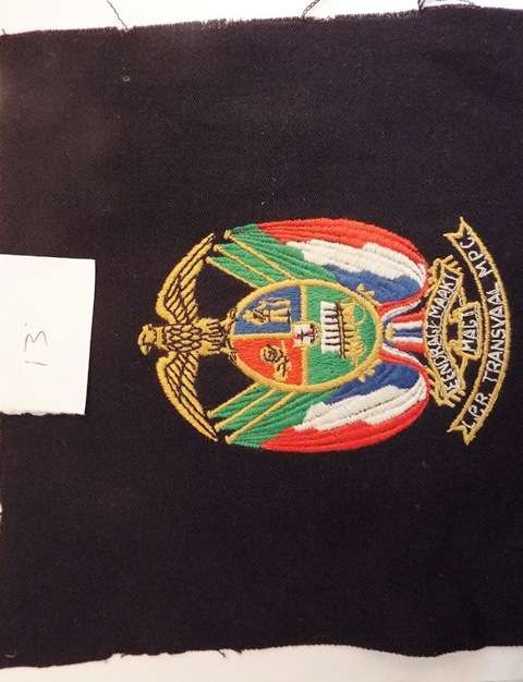 COLLECTABLE EENDRAG MAAK MAG EMBROIDERED BADGE