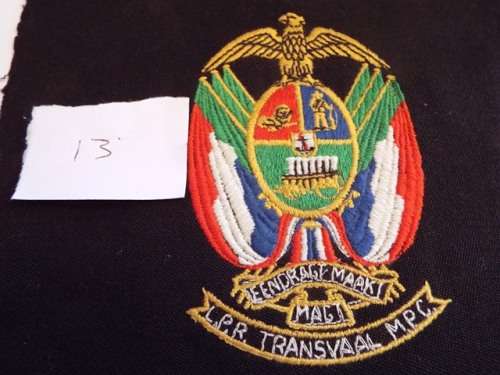 COLLECTABLE EENDRAG MAAK MAG EMBROIDERED BADGE