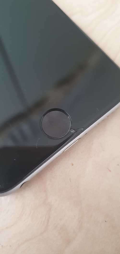 Iphone 6 - 16GB (Please Read)