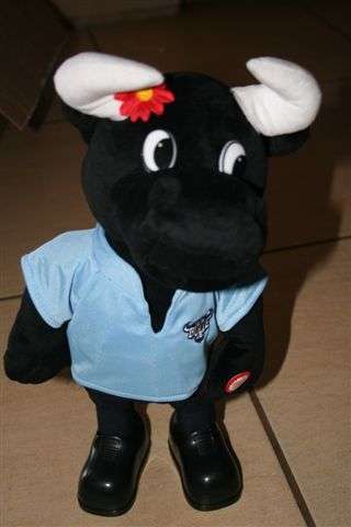 Blue bulls rugby dancing and singing toy, (singing Steve Hofmeyer's Blou bul song)