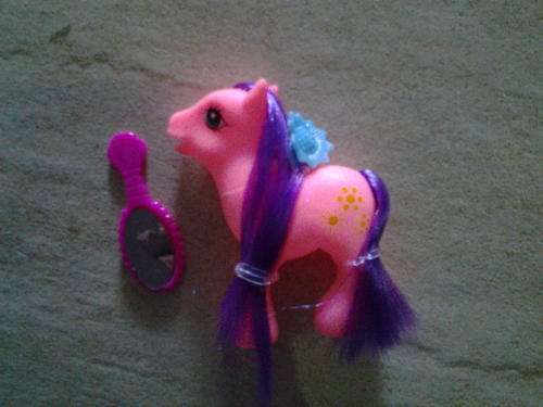 Lovely horse, perfect for my little pony party, 7cm, perfect party favor