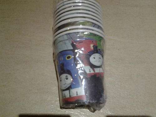 Thomas train paper cups (10)