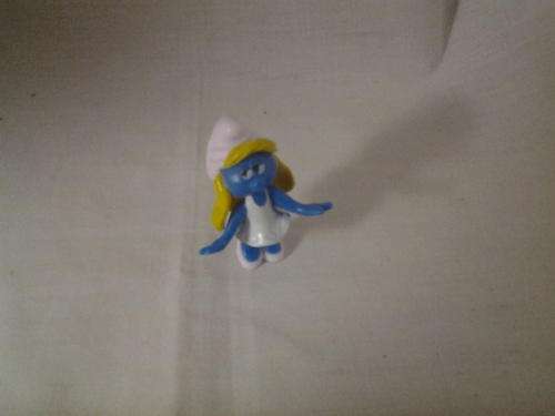 figurine perfect to use as cake toppers, 6cm smurfette