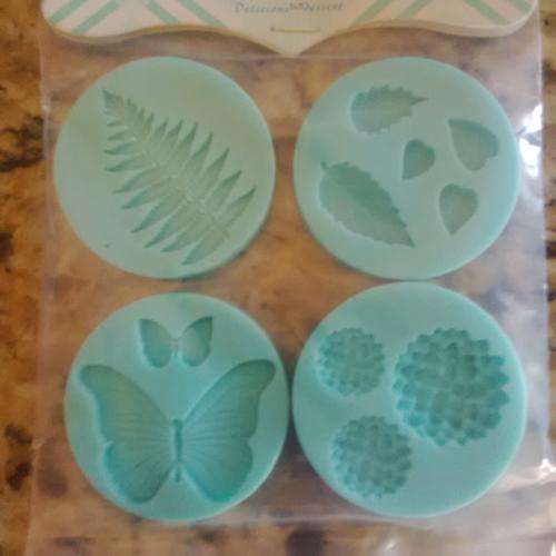 4 piece Silicone fondant / sugarpaste  mould