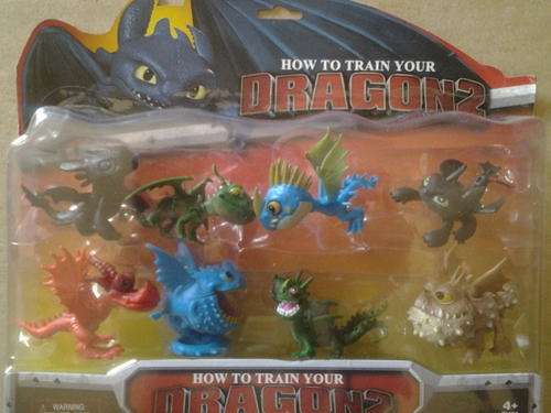 How to train your dragon  figurine set - can work as caketopper