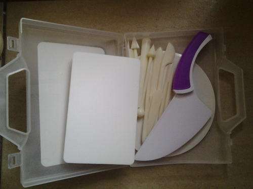 Fondant Modelling tools set in handy carry case