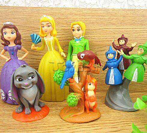 Sofia the First, plastic figurine set. perfect to use as cake toppers, NB without packagin