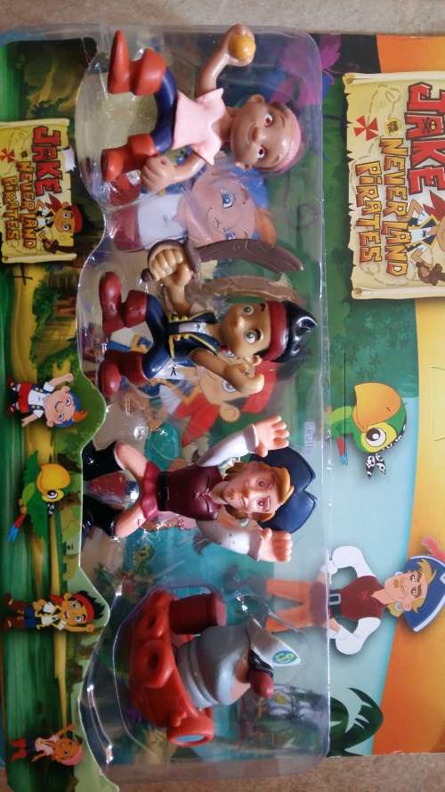 Jake and the Neverland pirate figurine set