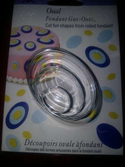 fondant oval utters, cut fun shapes from rolled fondant
