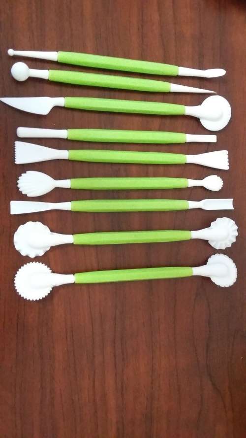 Fondant Modelling wheel tools