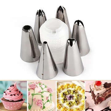 6 nozzles and 7 piping bags + connector