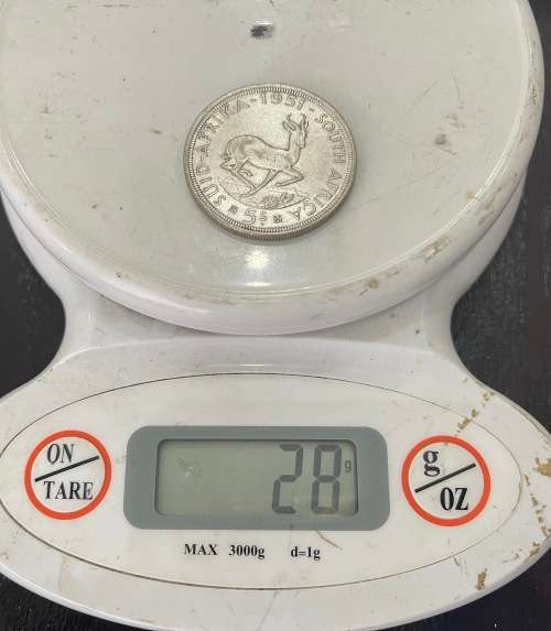 1951 Union of  South Africa - 5 Shilling Silver coin - Circulated, 28 Grams (UNI2)