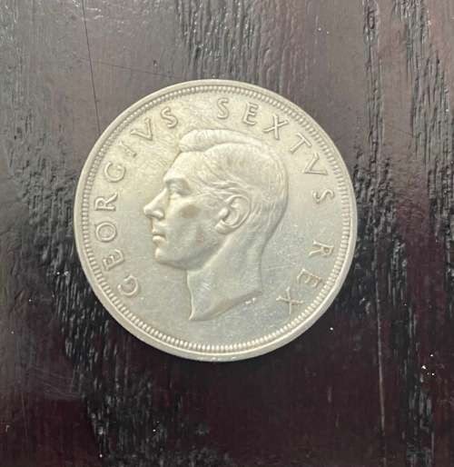 1952 Union of  South Africa - 5 Shilling Silver coin - Circulated, 28 Grams (UNI10)