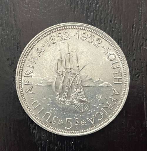 1952 Union of  South Africa - 5 Shilling Silver coin - Circulated, 28 Grams (UNI13)