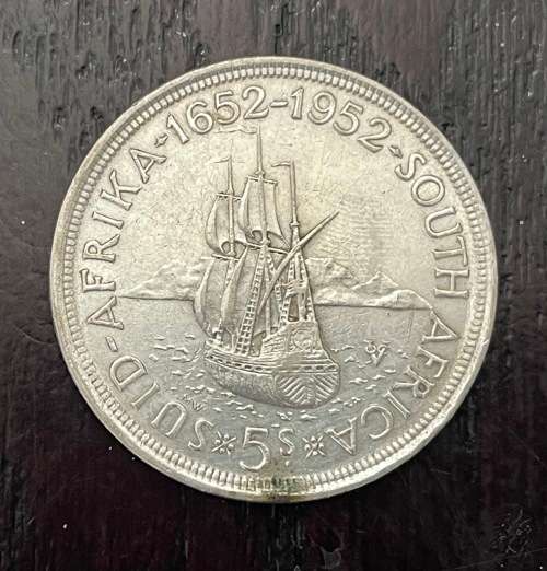 1952 Union of  South Africa - 5 Shilling Silver coin - Circulated, 29 Grams (UNI14)