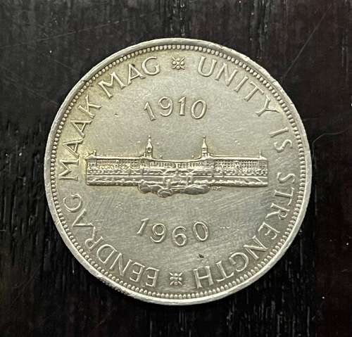 1960 Union of  South Africa - 5 Shilling Silver coin - Circulated, 26 Grams (UNI22)