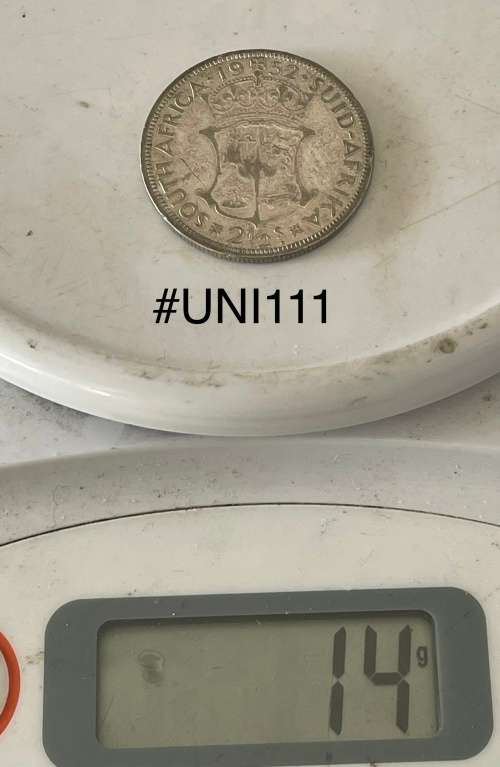 1952 Union of  South Africa - 2-1/2 Shilling Silver coin - Circulated, 14 Grams (UNI111)