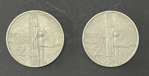 1924 Italy 2 x 2 Lire coins ( BID FOR THE LOT) - Circulated, 19 Grams (ITA01)