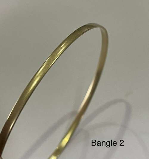 9CT SOLID GOLD BANGLE - 2.5mm WIDE and 61mm O/D  3.45 GRAMS - (BANG02)