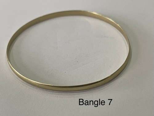 9CT SOLID GOLD BANGLE - 3.5mm WIDE and 62mm O/D  5.19 GRAMS - (BANG07)