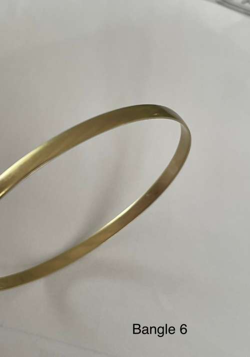 9CT SOLID GOLD BANGLE - 3.8mm WIDE and 62mm O/D  5.56 GRAMS - (BANG06)