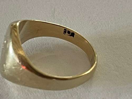 9CT SOLID GOLD SMALL LADIES RING  - Ring size +/-14mm I/D and 18mm O/D  3.18 GRAMS - (RING3 )